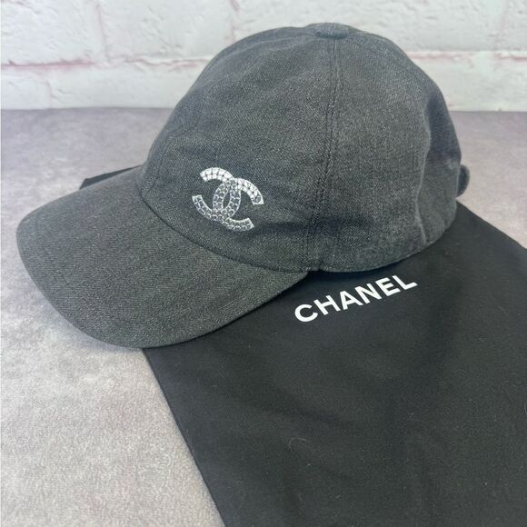 Chanel 22P Black Denim Sequin CC White Logo Baseball Cap Curved Peak Hat - Picture 13 of 13